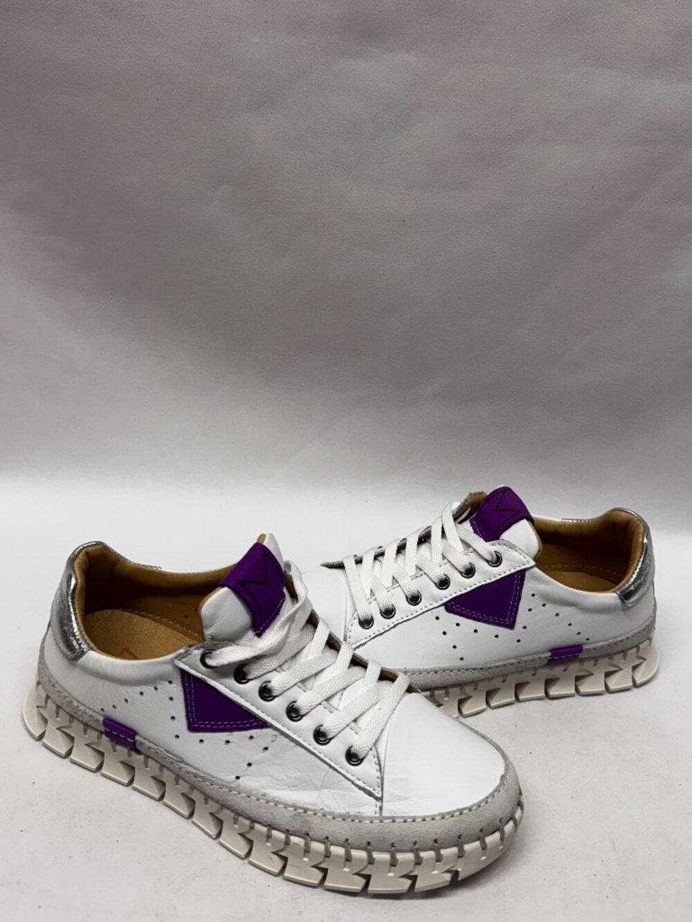 MIZ MOOZ LEATHER CASUAL PLATFORM LACE UP SNEAKERS WHITE PURPLE 37EU / 7US S - 33